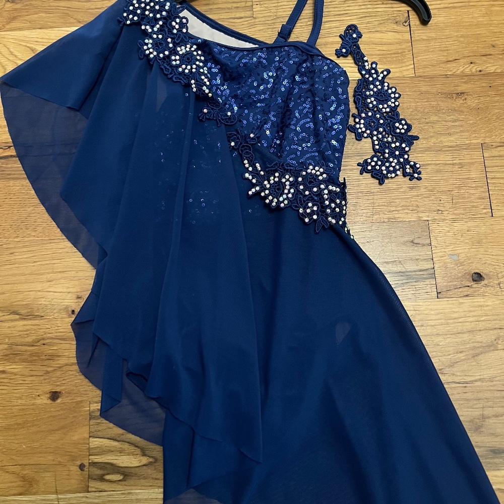 Navy lyrical costume w/ hairpiece
